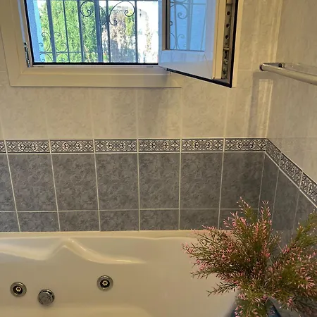 Kupelaina Villa Moraira