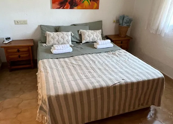 Kupelaina Villa *